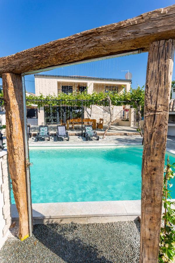 Villa House With Pool Poli Stare Nuoni Žminj Esterno foto