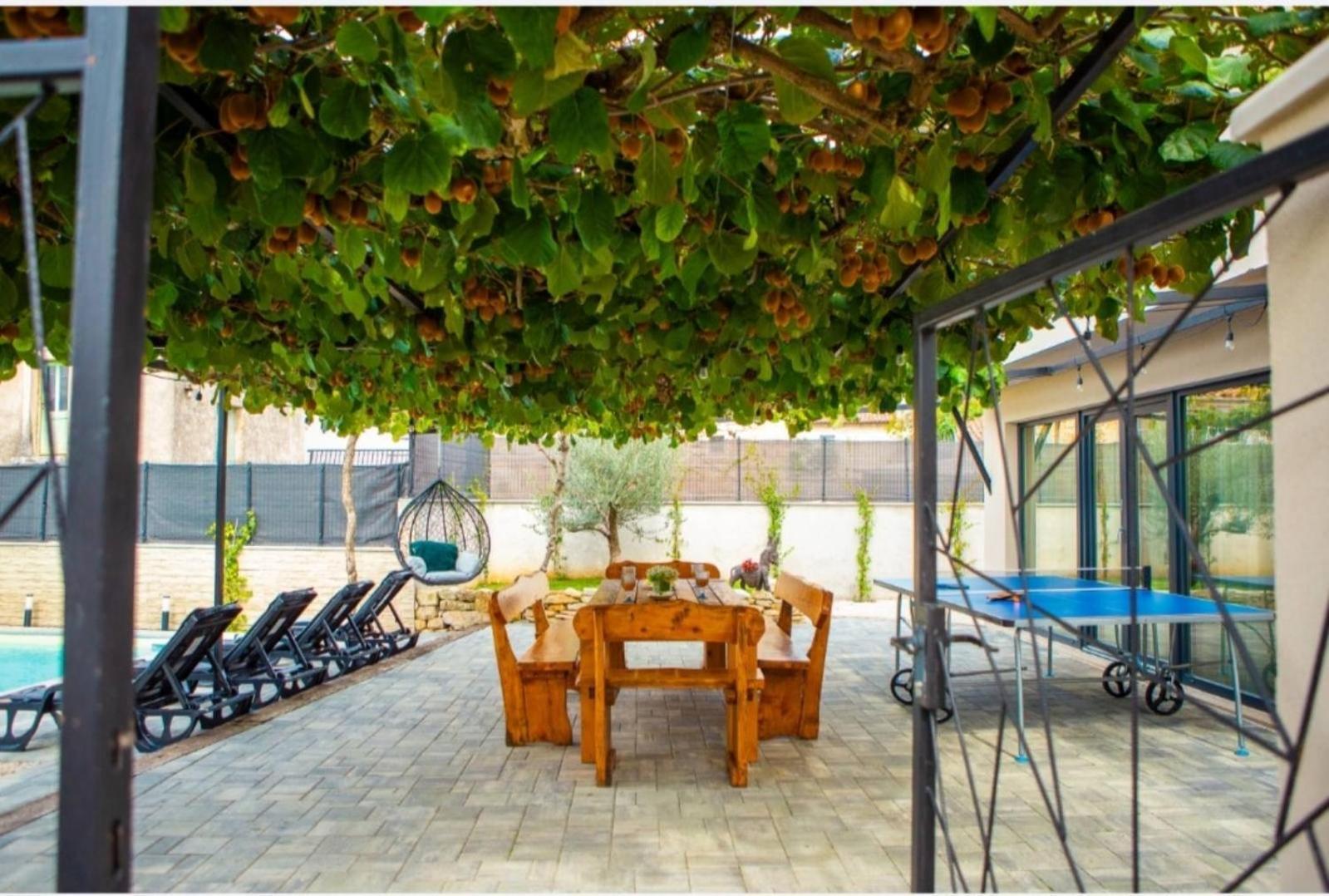 Villa House With Pool Poli Stare Nuoni Žminj Esterno foto